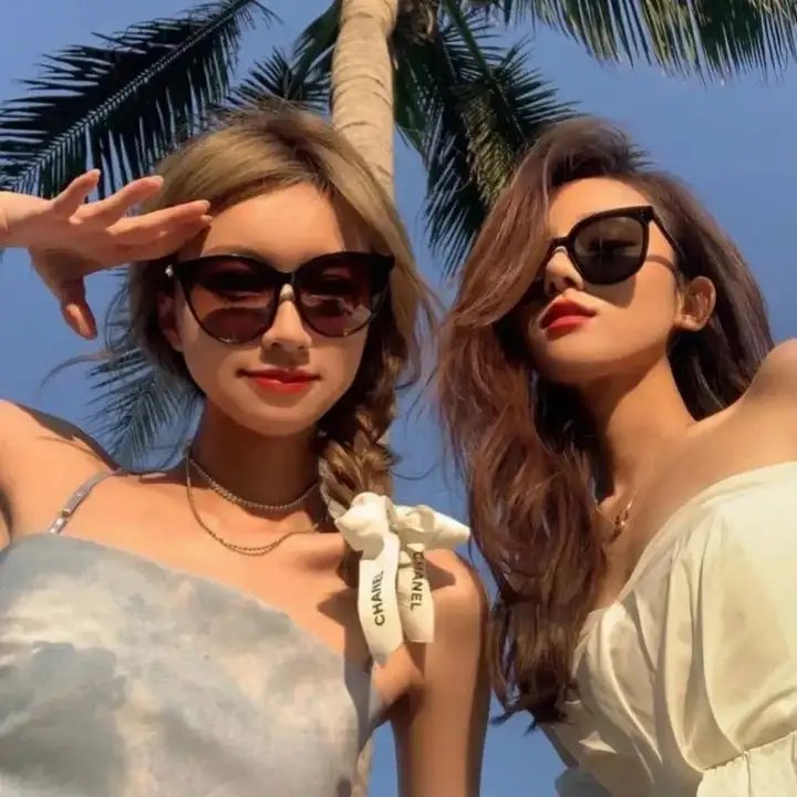 麻辣老师1这个女生有点冷